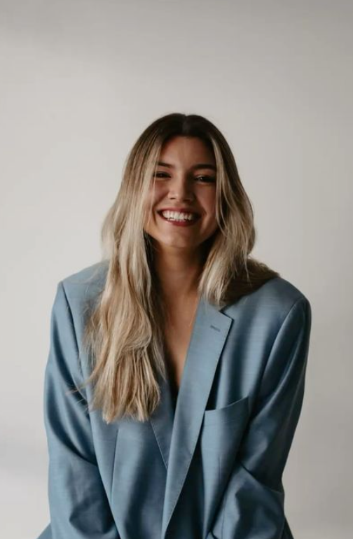 Clara, PR & COMMS